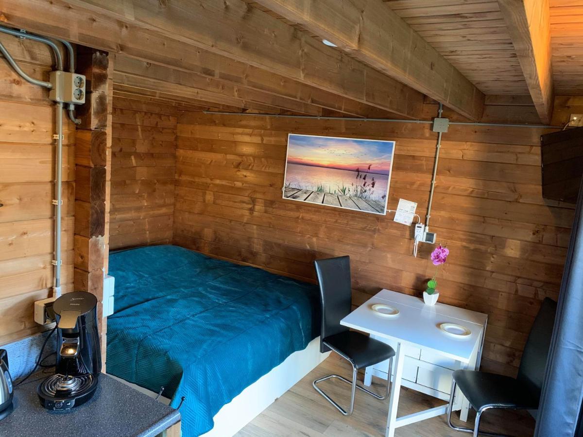 Chalet - B&B De Koog Uitgeest Екстер'єр фото