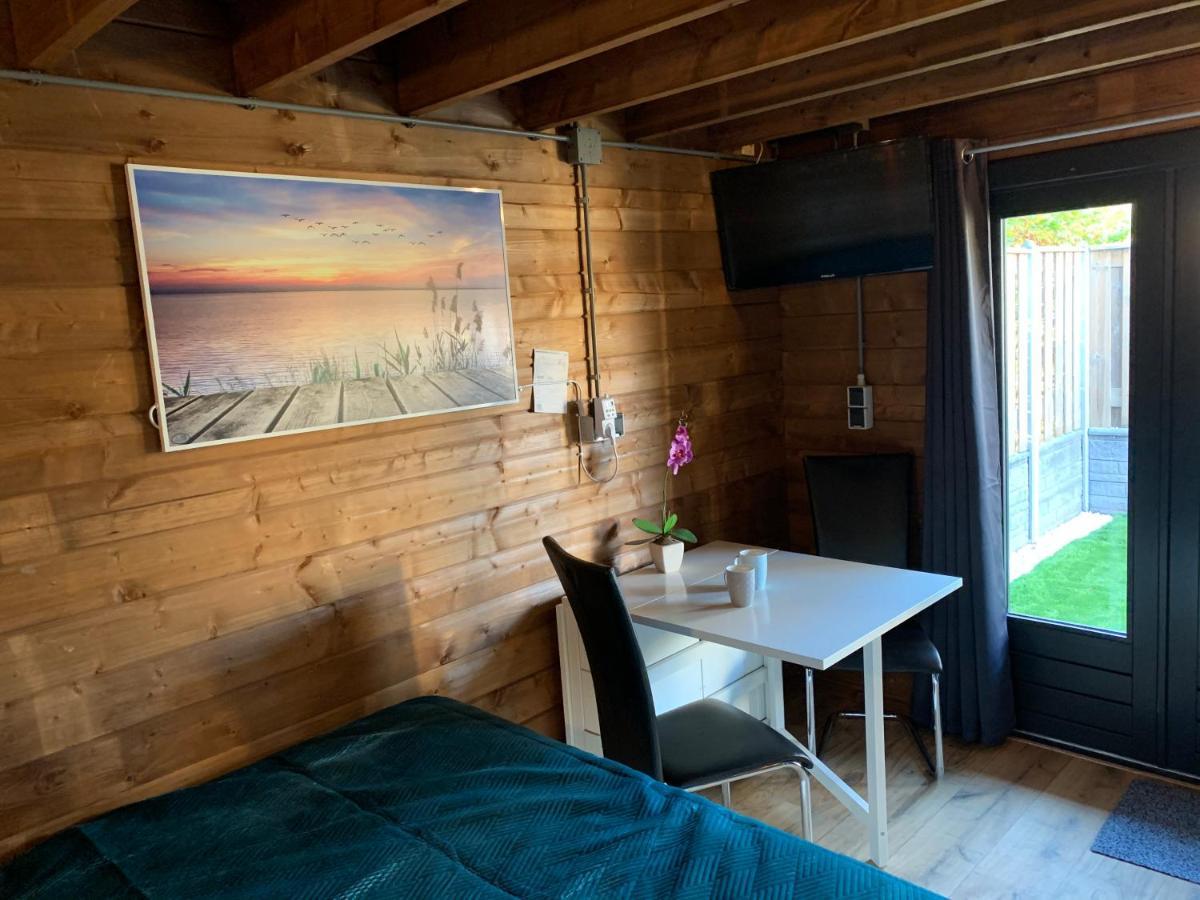 Chalet - B&B De Koog Uitgeest Екстер'єр фото