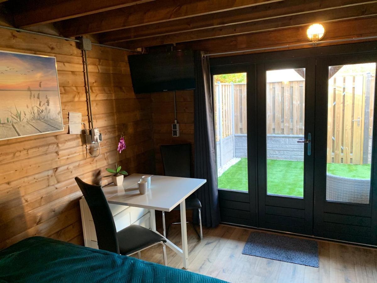 Chalet - B&B De Koog Uitgeest Екстер'єр фото